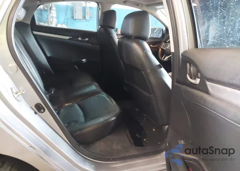 2020 Honda Civic Touring z USA, uszkodzony, nr VIN 19XFC1F93LE210536